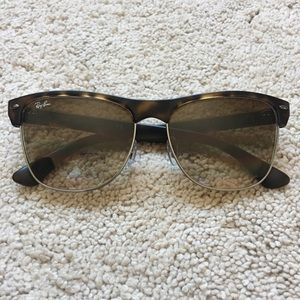 Ray Ban sunglasses (no case).